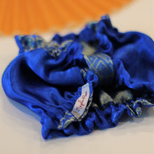 Load image into Gallery viewer, The Blue Medallion Dog Snood