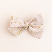Load image into Gallery viewer, beatrix dog hair bow