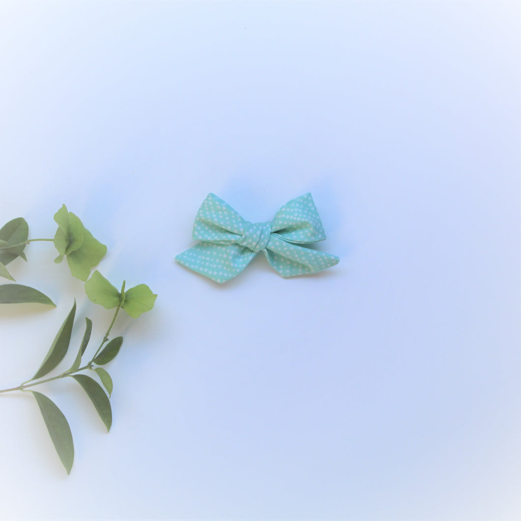 The Minty Fresh Dog Hair Bow