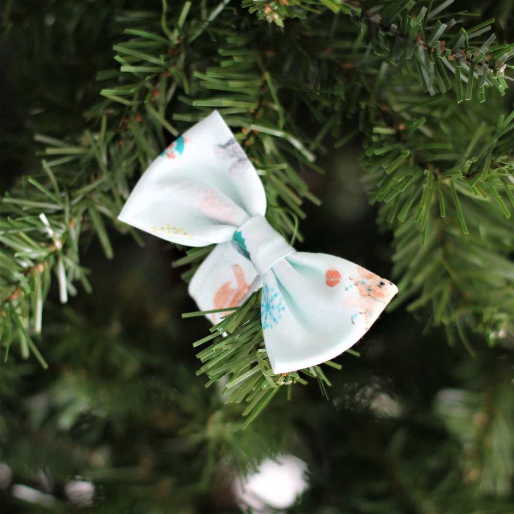 'A Doodle Holiday' Dog Bowtie